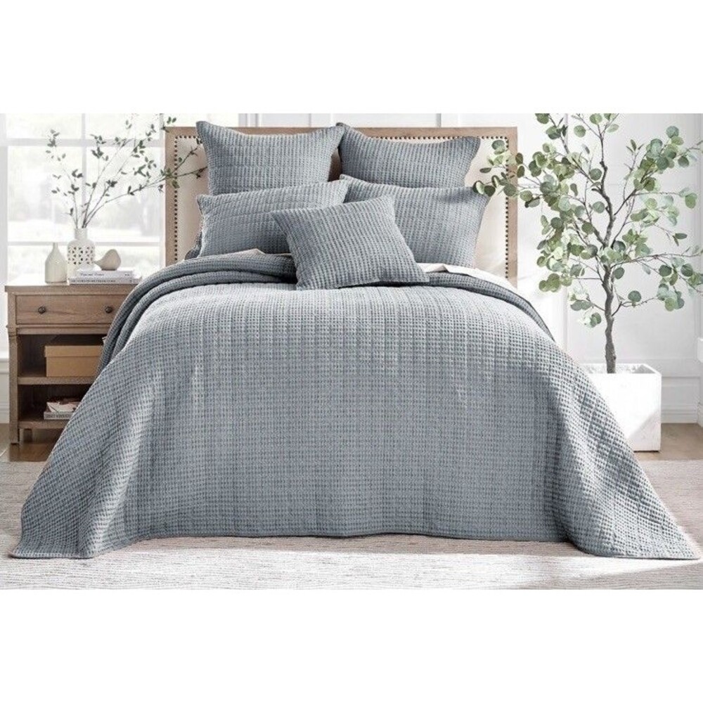 Levtex Home King Mills Waffle Bedspread Set NWT in Chambray